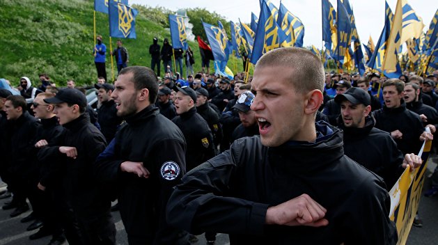 Карась без щуки — акула. Почему нацисты на Украине чувствуют себя безнаказанно Карась без щуки — акула. Почему нацисты на Украине чувствуют себя безнаказанно