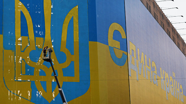 Ставка на раскол: зачем сторонники «единой Украины» вновь подняли тему языка