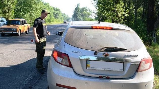 В Киеве водителей начали штрафовать за выезд на полосу общественного транспорта В Киеве водителей начали штрафовать за выезд на полосу общественного транспорта
