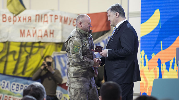 Второй срок для Порошенко будет ковать Ярош Второй срок для Порошенко будет ковать Ярош