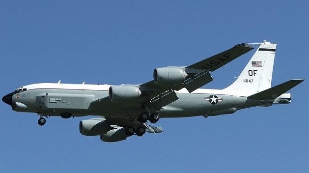 Самолет США провел разведку на северо-западной границе России