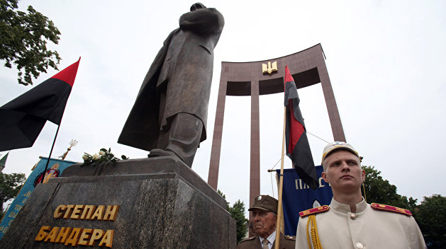 Почти 4 млн долларов выделила Украина на героизацию убийц и погромщиков Почти 4 млн долларов выделила Украина на героизацию убийц и погромщиков