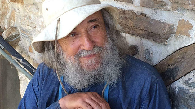 Умер афонский старец, призывавший Украину гнать американцев и помириться с Россией Умер афонский старец, призывавший Украину гнать американцев и помириться с Россией