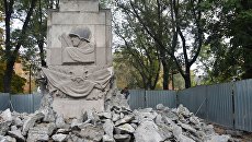 Уничтожим врагов. Польский эксперт о том, когда в стране восстановят советские памятники