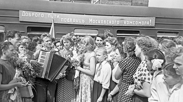 Сто лет комсомолу: праздник борьбы и ностальгии Сто лет комсомолу: праздник борьбы и ностальгии