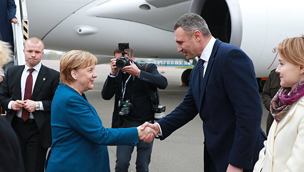 Тайна канцлера Германии. Меркель приезжала к Кличко, чтобы его поддержать