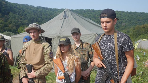 «Дети Бандеры». Верховная Рада проголосовала за поддержку организации юных националистов «Дети Бандеры». Верховная Рада проголосовала за поддержку организации юных националистов