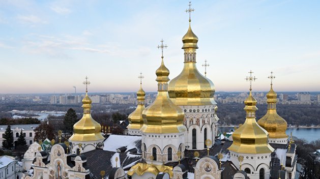 «Мы не ангелы»: ворота Киево-Печерской лавры закрыли перед короновирусом, но это не помогло «Мы не ангелы»: ворота Киево-Печерской лавры закрыли перед короновирусом, но это не помогло