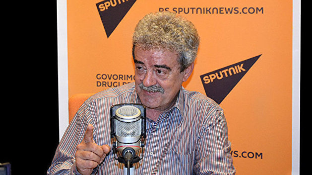 Экс-президент Черногории: Россия и Украина не могут быть долго разделены Экс-президент Черногории: Россия и Украина не могут быть долго разделены
