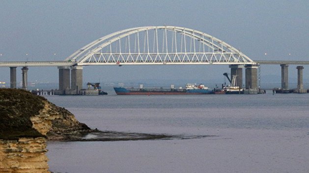 Ищенко: Украинцы сознательно дали понять пограничникам, что буксир будет взрывать Крымский мост