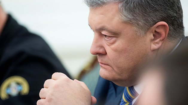 На Украине ввели в действие тайный указ о военном положении На Украине ввели в действие тайный указ о военном положении
