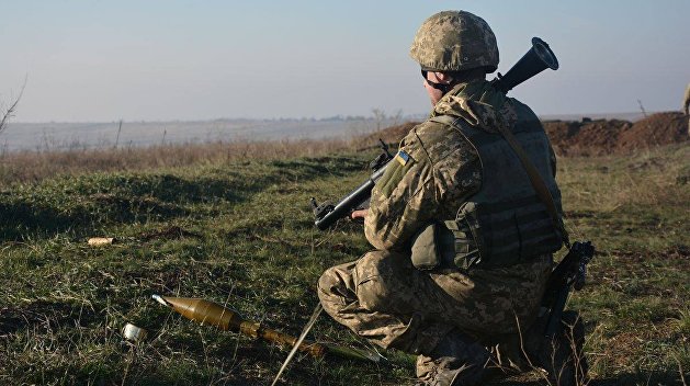 Украинские силовики выпустили по ДНР более сотни боеприпасов за сутки Украинские силовики выпустили по ДНР более сотни боеприпасов за сутки