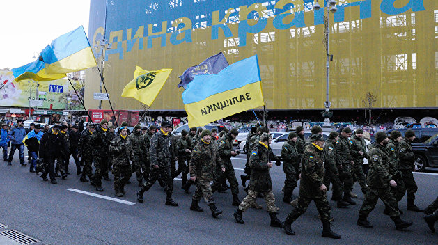 Военное положение: «Нацкорпус» формирует отряды неонацистов в Николаеве Военное положение: «Нацкорпус» формирует отряды неонацистов в Николаеве