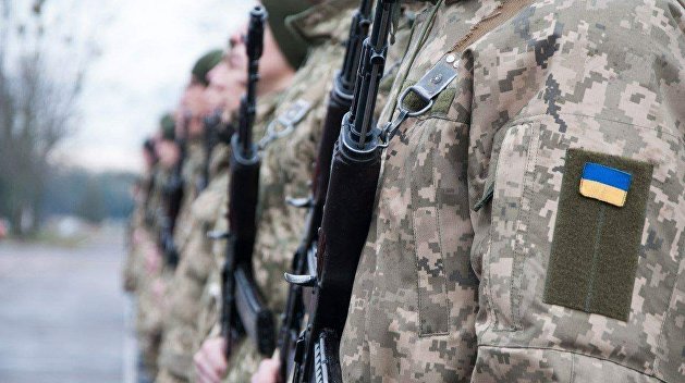 Украинский военный в Донбассе спьяну застрелил сослуживца и выдал преступление за суицид Украинский военный в Донбассе спьяну застрелил сослуживца и выдал преступление за суицид