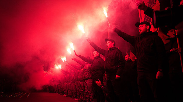 «Нацисты всех стран, собирайтесь!» Теперь гражданином Украины может стать каждый иностранец, побывавший в АТО «Нацисты всех стран, собирайтесь!» Теперь гражданином Украины может стать каждый иностранец, побывавший в АТО