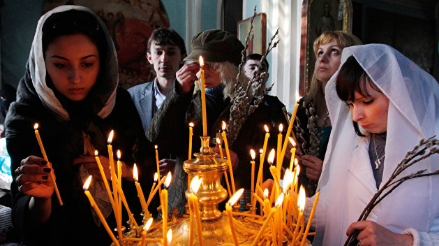 УПЦ призывает Порошенко остановить давление на православных