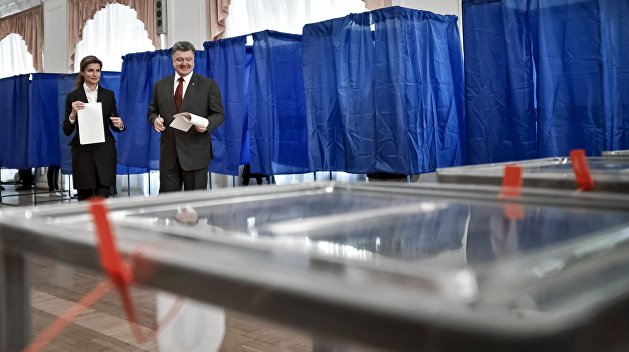 Вадим Карасёв предположил, что выборы президента Украины перенесут на лето