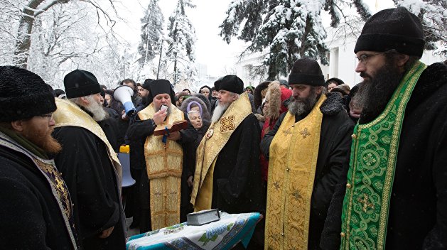 Глава Винницкой области грозит отключить свет и тепло епархиям УПЦ Глава Винницкой области грозит отключить свет и тепло епархиям УПЦ