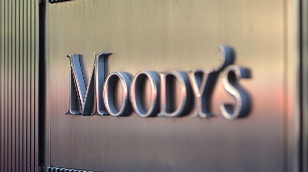 Moody's помещает рейтинги России и Украины на понижение