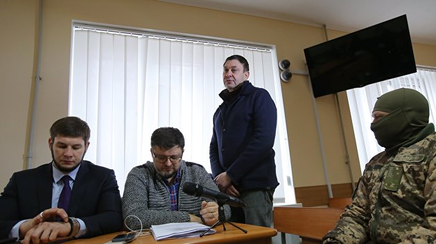 Защита Вышинского попросила суд отпустить его под поручительство Защита Вышинского попросила суд отпустить его под поручительство