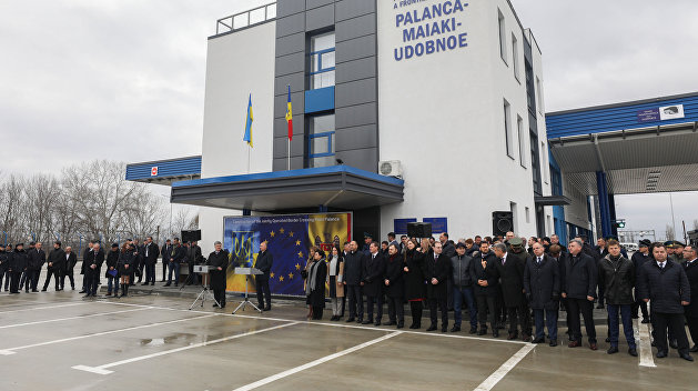 Украина и Молдавия открыли после реконструкции совместный КПП на границе Украина и Молдавия открыли после реконструкции совместный КПП на границе