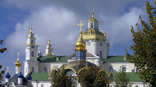 где находится почаевский монастырь какая область