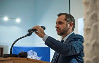 Депутат Андрей Левус: Зеленский вернет Азарова и Шария править Украиной