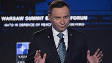 Коронавирусу вопреки. Польский президент хочет провести выборы в срок