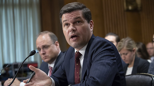 Помощник госсекретаря США, курировавший отношения с Россией и Украиной, уходит в отставку Помощник госсекретаря США, курировавший отношения с Россией и Украиной, уходит в отставку