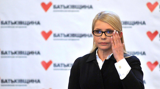 За хищения в оборонке: Тимошенко запускает процедуру импичмента Порошенко За хищения в оборонке: Тимошенко запускает процедуру импичмента Порошенко