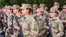 Сотни тысяч украинок поставят на воинский учет