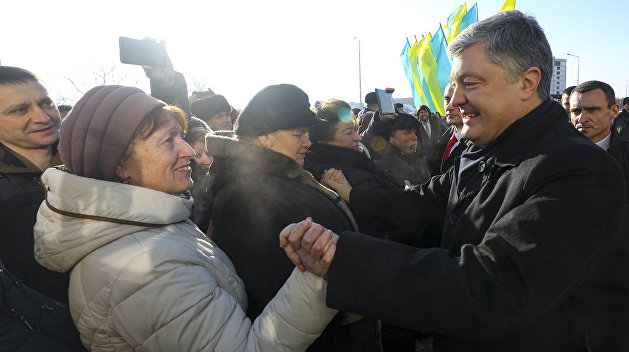 Совпадение? Не думаю: за неделю до выборов Порошенко анонсировал доплаты пенсионерам Совпадение? Не думаю: за неделю до выборов Порошенко анонсировал доплаты пенсионерам