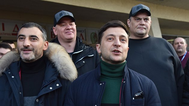 Чечило: Зеленский дал веру избирателям, что можно прокатить «Петю» и «Юлю» Чечило: Зеленский дал веру избирателям, что можно прокатить «Петю» и «Юлю»