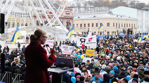 Скучная Тимошенко оказалась в тени. Кризис избирательной кампании лидера гонки