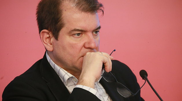 Политолог обозначил роль России в белорусском кризисе Политолог обозначил роль России в белорусском кризисе