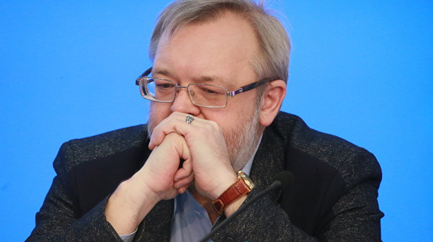 Ермолаев рассказал, что будет, если во второй тур выйдут Зеленский и Порошенко Ермолаев рассказал, что будет, если во второй тур выйдут Зеленский и Порошенко