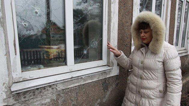 В Луганске заявили об обстрелах и нарушениях «весеннего» перемирия В Луганске заявили об обстрелах и нарушениях «весеннего» перемирия