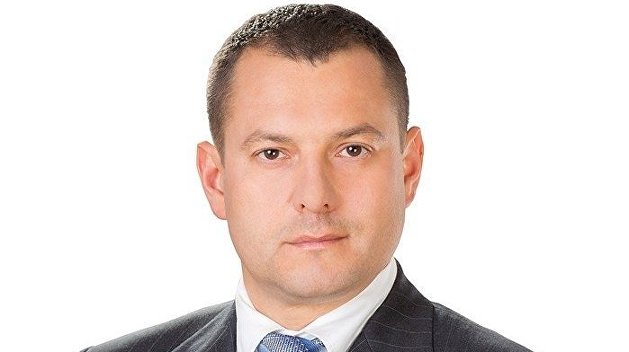 Депутат от БПП оформил вертолетную площадку Януковича на свою мать Депутат от БПП оформил вертолетную площадку Януковича на свою мать