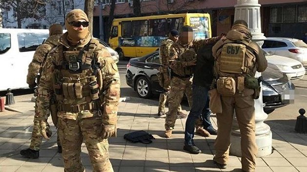 СБУ в маске МВД. На украинских выборах началась война спецслужб СБУ в маске МВД. На украинских выборах началась война спецслужб