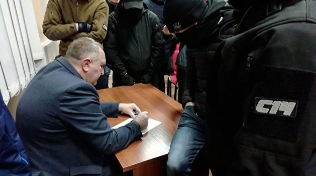 Achtung, выборы! Как праворадикалы модерируют избирательный процесс на Украине Achtung, выборы! Как праворадикалы модерируют избирательный процесс на Украине