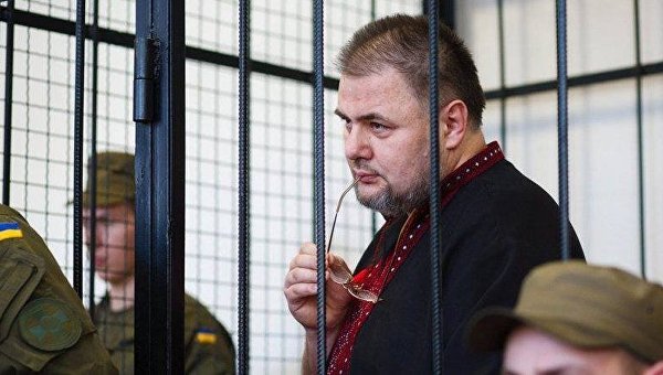 Свобода слова за решеткой. Как режим Порошенко сажает в тюрьму за критику власти Свобода слова за решеткой. Как режим Порошенко сажает в тюрьму за критику власти