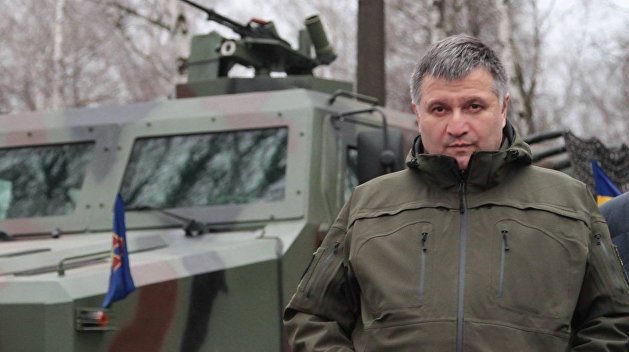«Нация казаков и диссидентов»: Аваков призвал вернуть Крым силой и намекнул, что Зеленский строит карточный домик «Нация казаков и диссидентов»: Аваков призвал вернуть Крым силой и намекнул, что Зеленский строит карточный домик