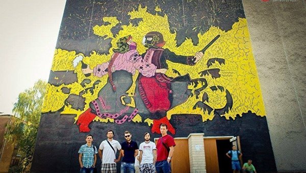«Думская»: Уличный художник о том, как создаются муралы, об одесском мифе и сюрпризе к «Юморине» «Думская»: Уличный художник о том, как создаются муралы, об одесском мифе и сюрпризе к «Юморине»