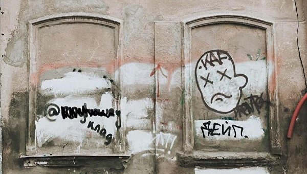 «Думская»: Уличный художник о том, как создаются муралы, об одесском мифе и сюрпризе к «Юморине» «Думская»: Уличный художник о том, как создаются муралы, об одесском мифе и сюрпризе к «Юморине»
