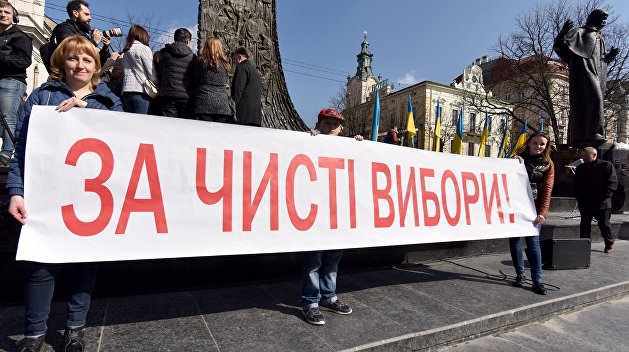 В Житомирской области голосовали заранее, чтобы успеть на электричку В Житомирской области голосовали заранее, чтобы успеть на электричку