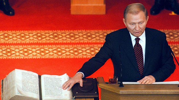 Метод Кучмы: инструкция по победе Порошенко написана 20 лет назад Метод Кучмы: инструкция по победе Порошенко написана 20 лет назад