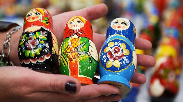 Таможенники задержали крупную партию матрёшек, предназначенную для продажи на Украине Таможенники задержали крупную партию матрёшек, предназначенную для продажи на Украине