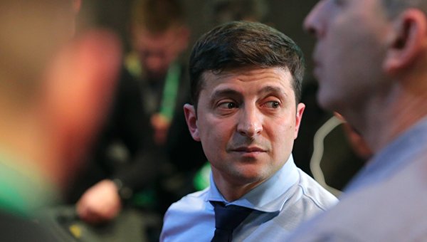 Донбасс о президенте Зеленском: Он представитель класса политической обслуги Запада Донбасс о президенте Зеленском: Он представитель класса политической обслуги Запада