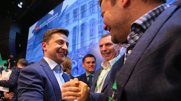 Ткачев рассказал, с кем из российских либералов сотрудничает Зеленский Ткачев рассказал, с кем из российских либералов сотрудничает Зеленский