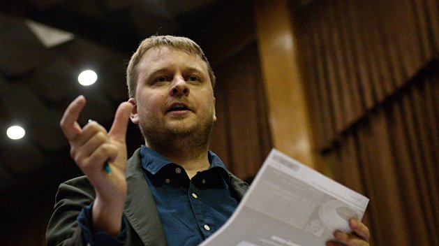 Гибкость адвоката Хилько. Позавчера иск против Зеленского, сегодня — поздравления Гибкость адвоката Хилько. Позавчера иск против Зеленского, сегодня — поздравления